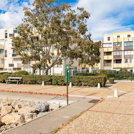Apartment Le Lamparo Entre Port Et