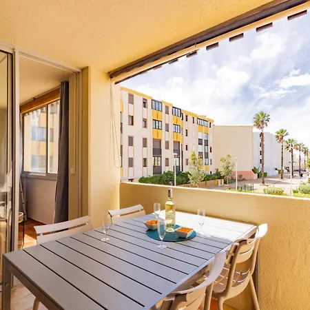 Le Lamparo Entre Port Et