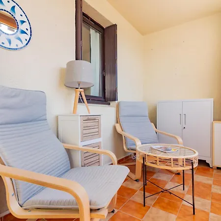 Le Lamparo Entre Port Et *